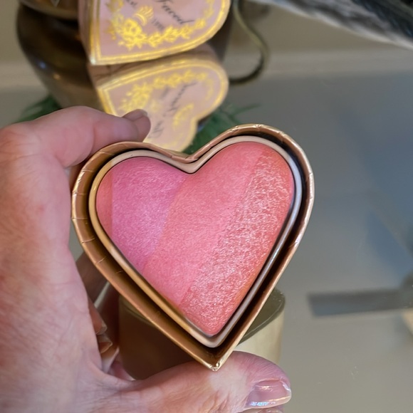 New Too Faced Sweethearts Perfect Flush Blush "Candy Glow" - Picture 4 of 6